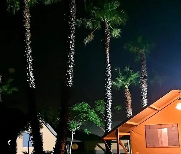 Luxusní stan Village Glamping Biscione