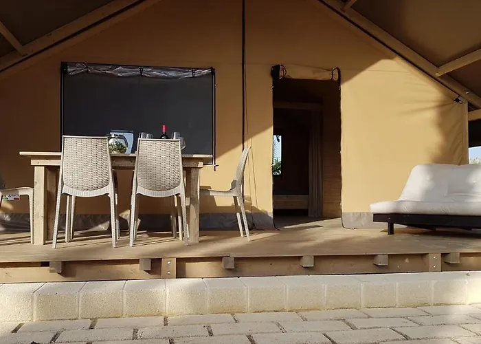Luxusní stan Village Glamping Biscione Petrosino