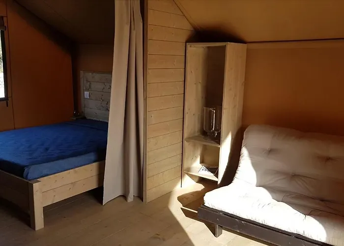 Village Glamping Biscione Luxusní stan *