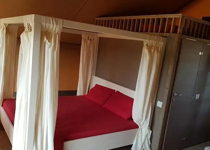 Village Glamping Biscione Luxusní stan *